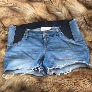 Maternity shorts